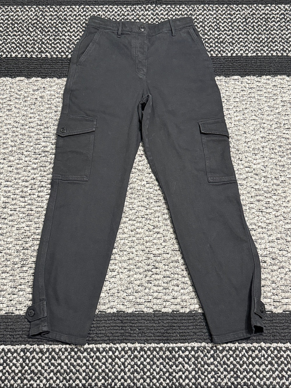 Aritzia Wilfred Free Modern Cargo Pants Women’s Sz 8 High Rise Utility Stretch